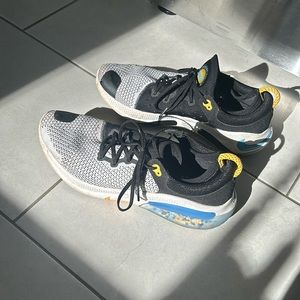 size 12 nike running shoes
